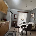 شقة το φιλόξενο σπιτάκι! - The Friendly Nest ! *