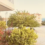 το φιλόξενο σπιτάκι! - The Friendly Nest ! * Parálion Ástros