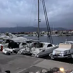το φιλόξενο σπιτάκι! - The Friendly Nest !
